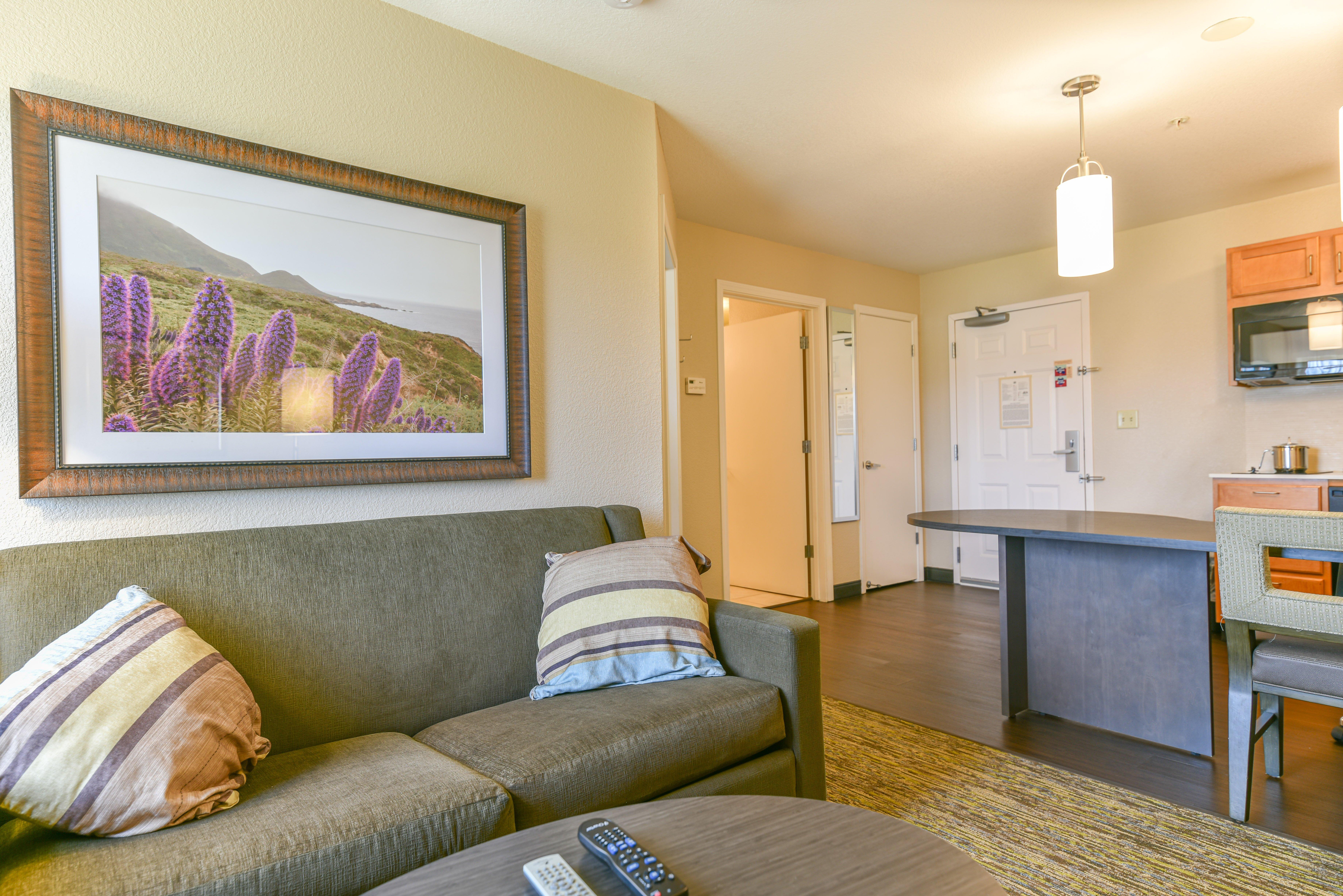 Candlewood Suites Medford By Ihg Ngoại thất bức ảnh