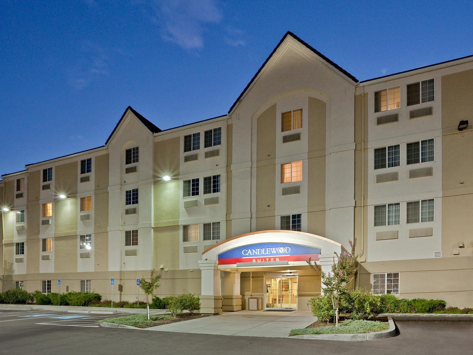 Candlewood Suites Medford By Ihg Ngoại thất bức ảnh