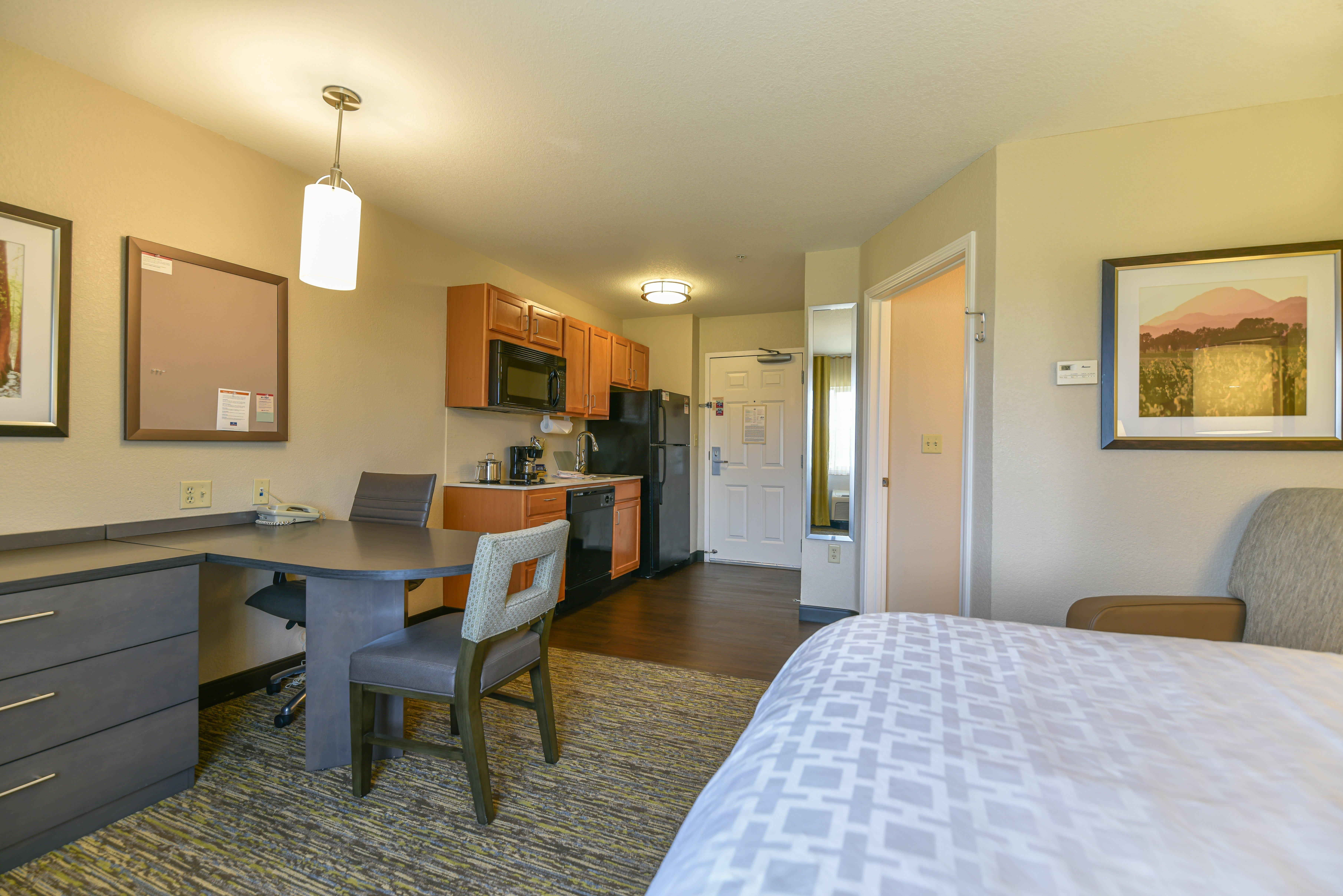 Candlewood Suites Medford By Ihg Ngoại thất bức ảnh