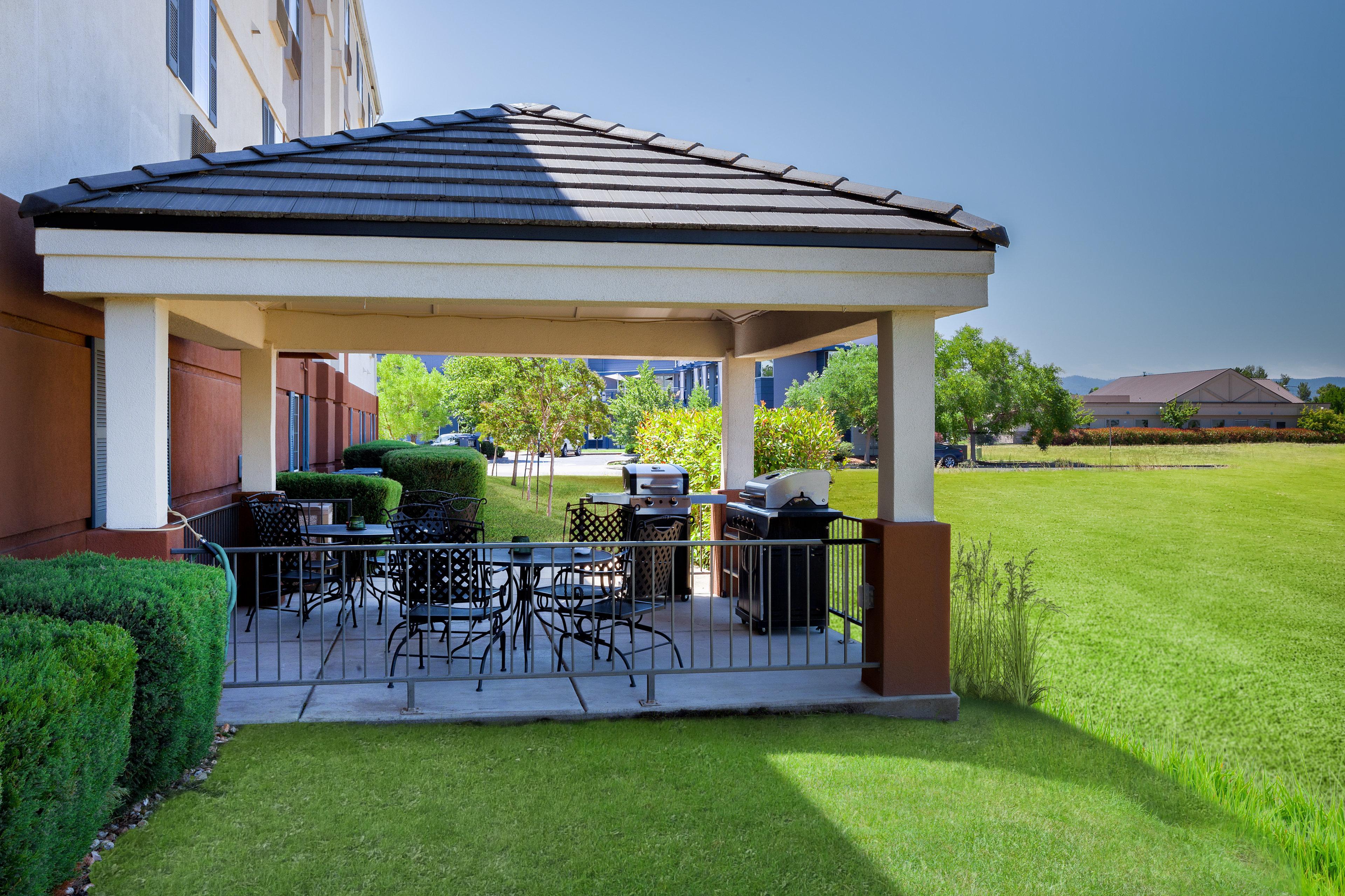 Candlewood Suites Medford By Ihg Ngoại thất bức ảnh